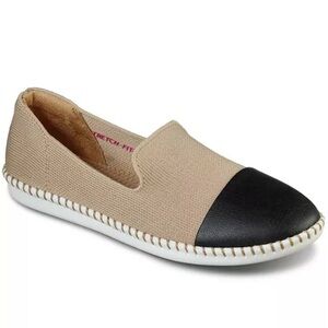 Skechers Cleo Stitch Tan Black Slip on Flats Women's Size 7 w Memory Foam